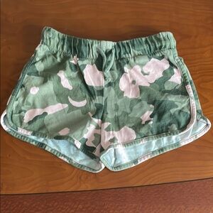 Old Navy Green and White Camouflage Athletic Shorts